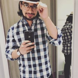 Meet your Posher, Roberto